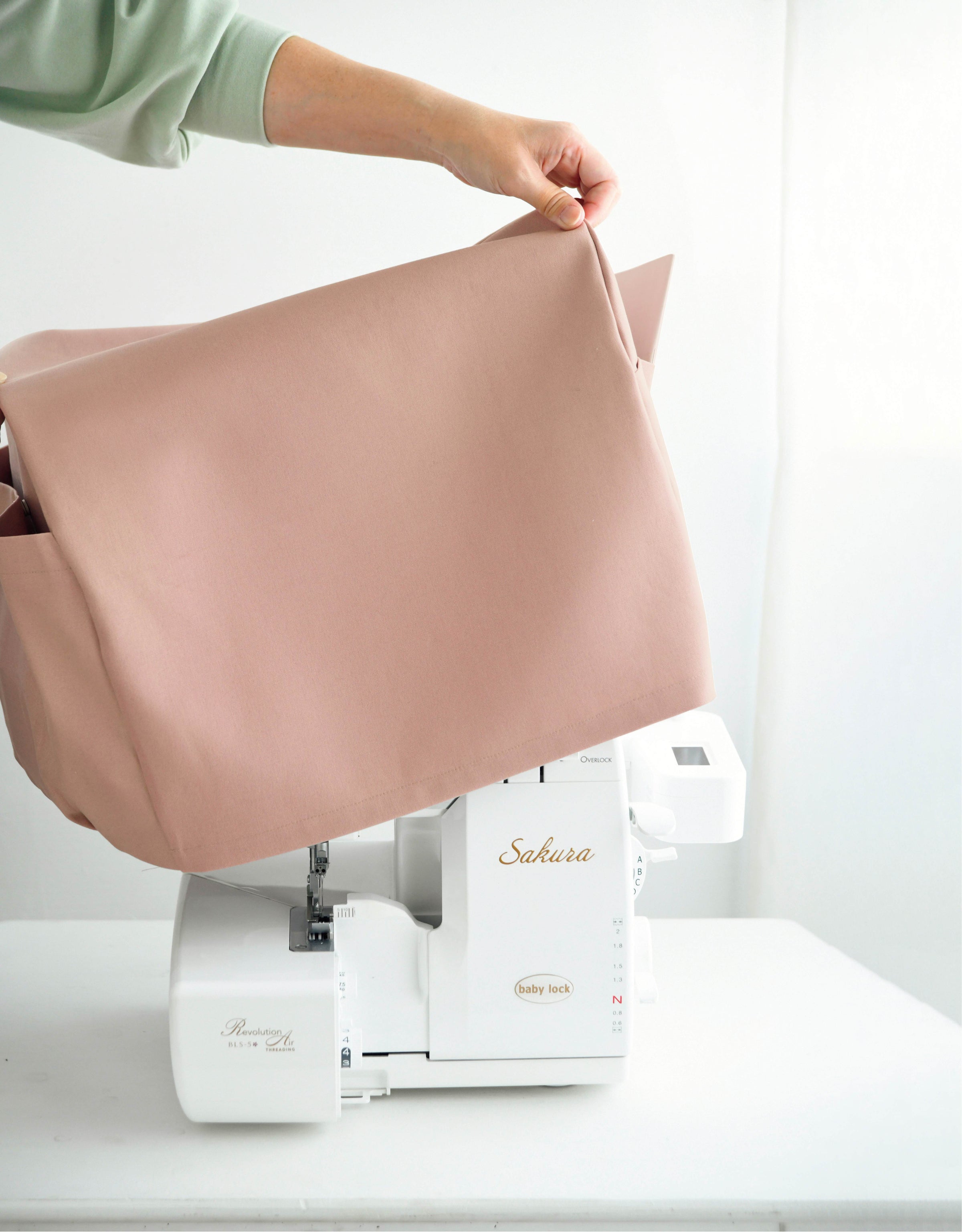 オリジナルキット】ロックミシンと直線ミシンで作るロックミシンカバー